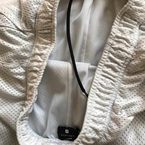 Nike dri fit shorts size small basketball - Picture 5 of 5